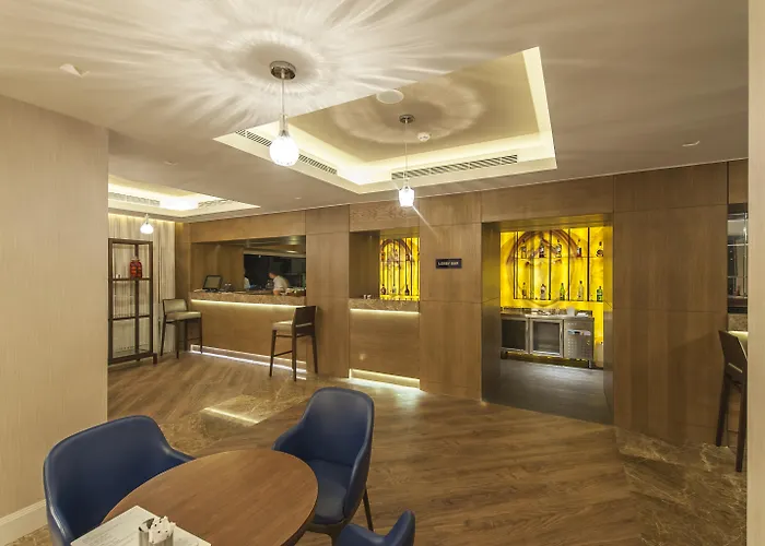 Le Bleu & KusadasiResort Hotel